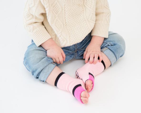 Baby gripper seamless socks - Pink, cotton rich. The only socks  that allow to cover or uncover toes