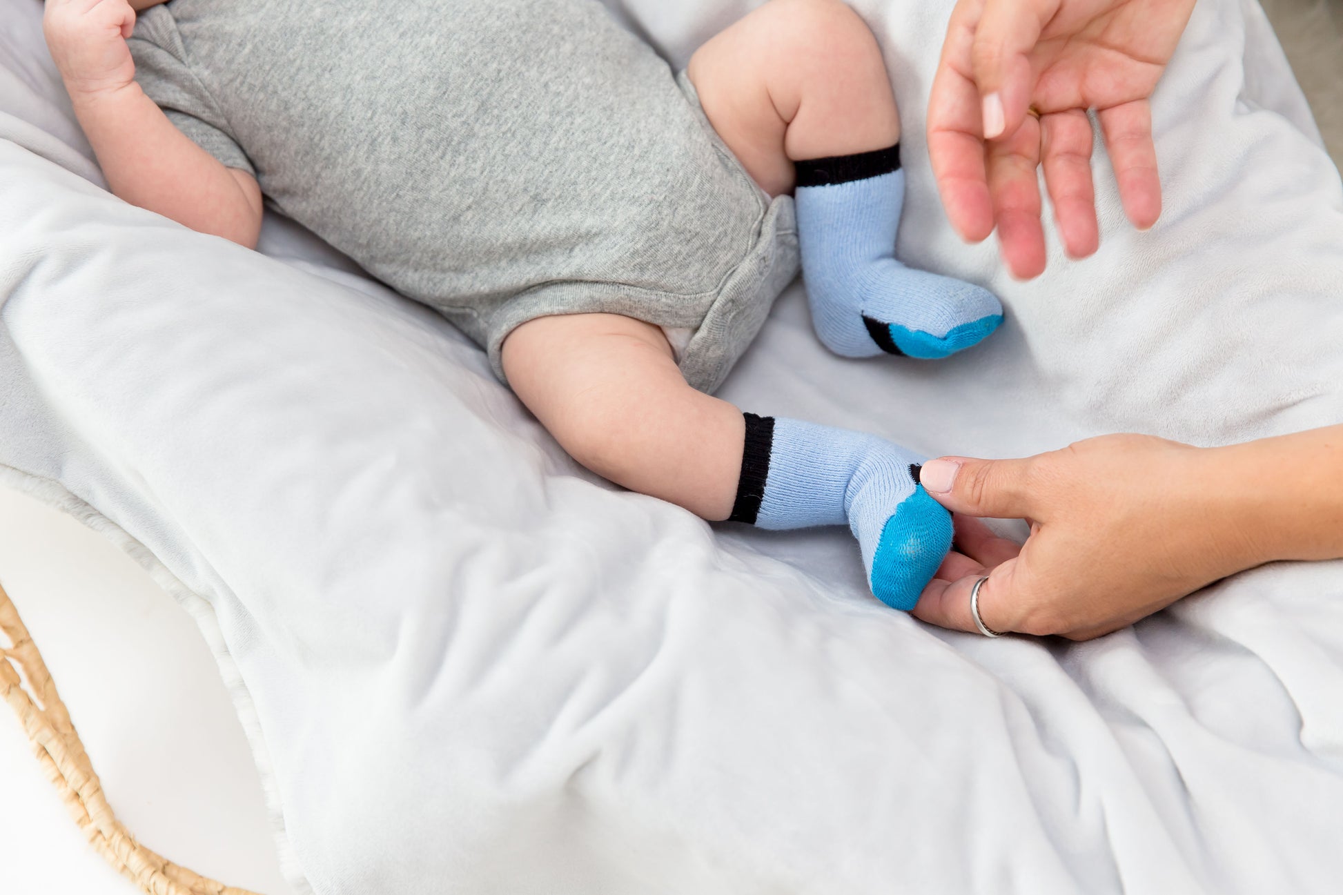 Peekaboo Newborn cotton socks - Blue for perfect fit
