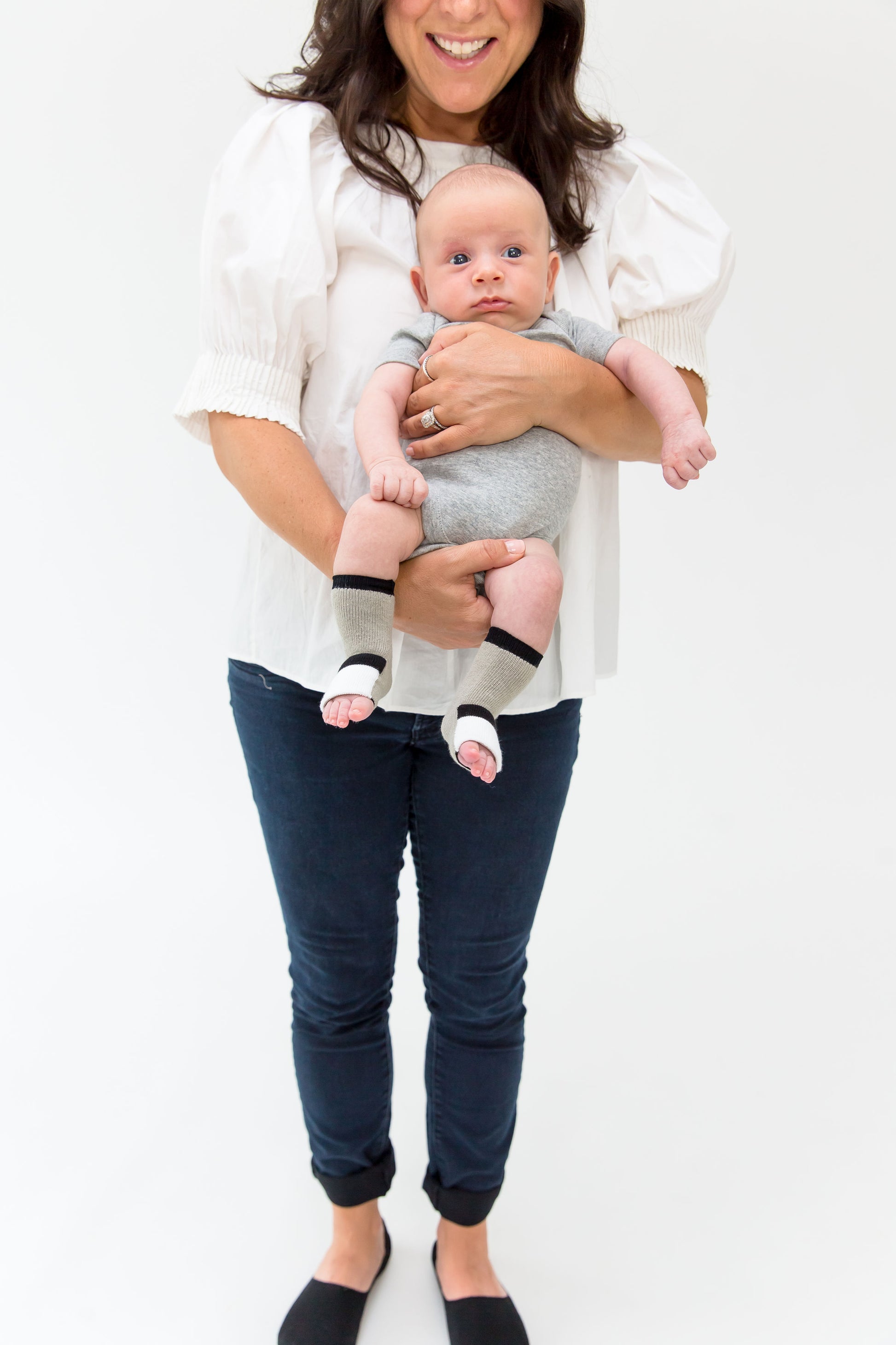 peekaboo Newborn cotton socks - grey that allow you to cover or uncover toes