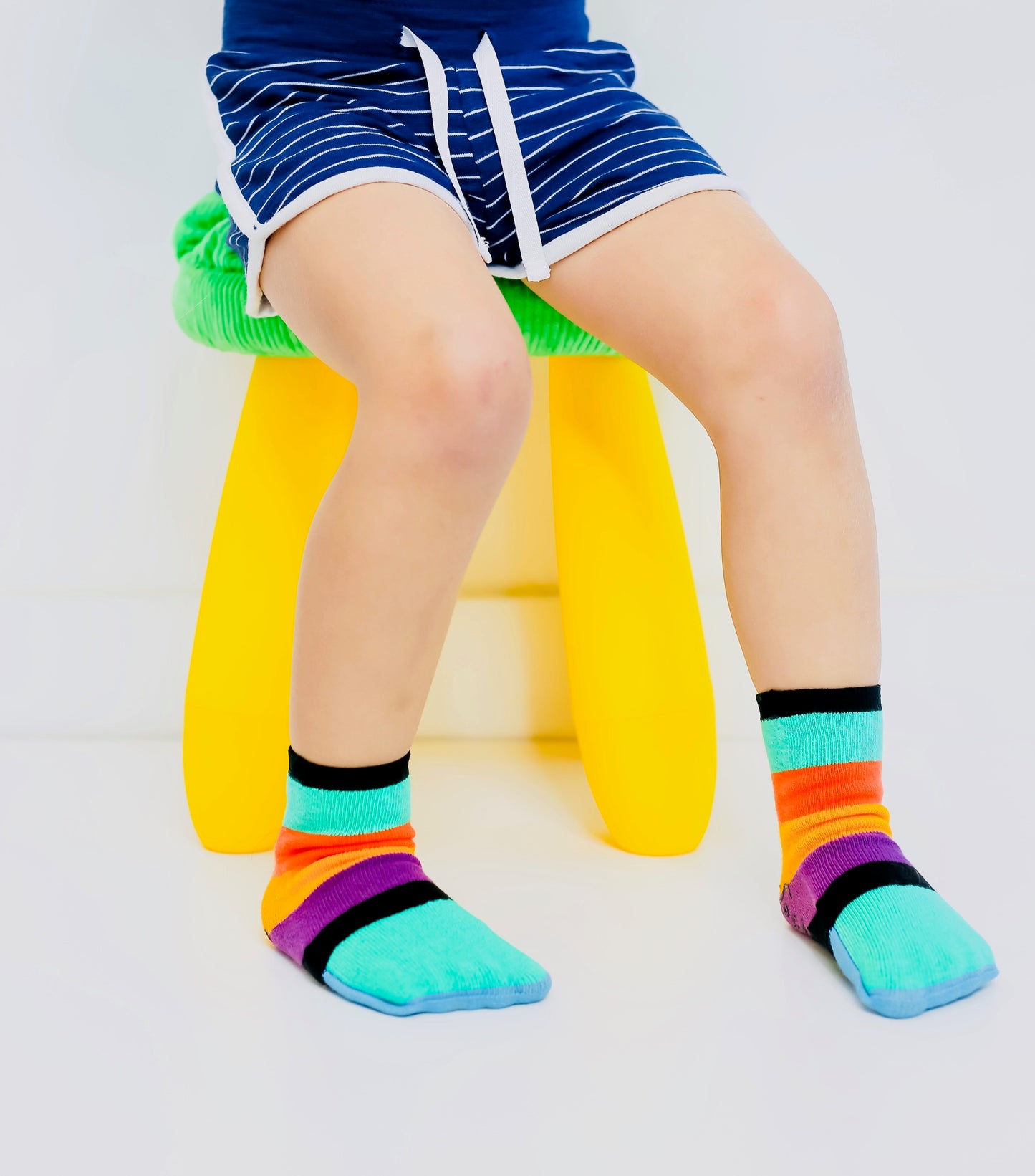 Peekaboo toddler socks - Stripes