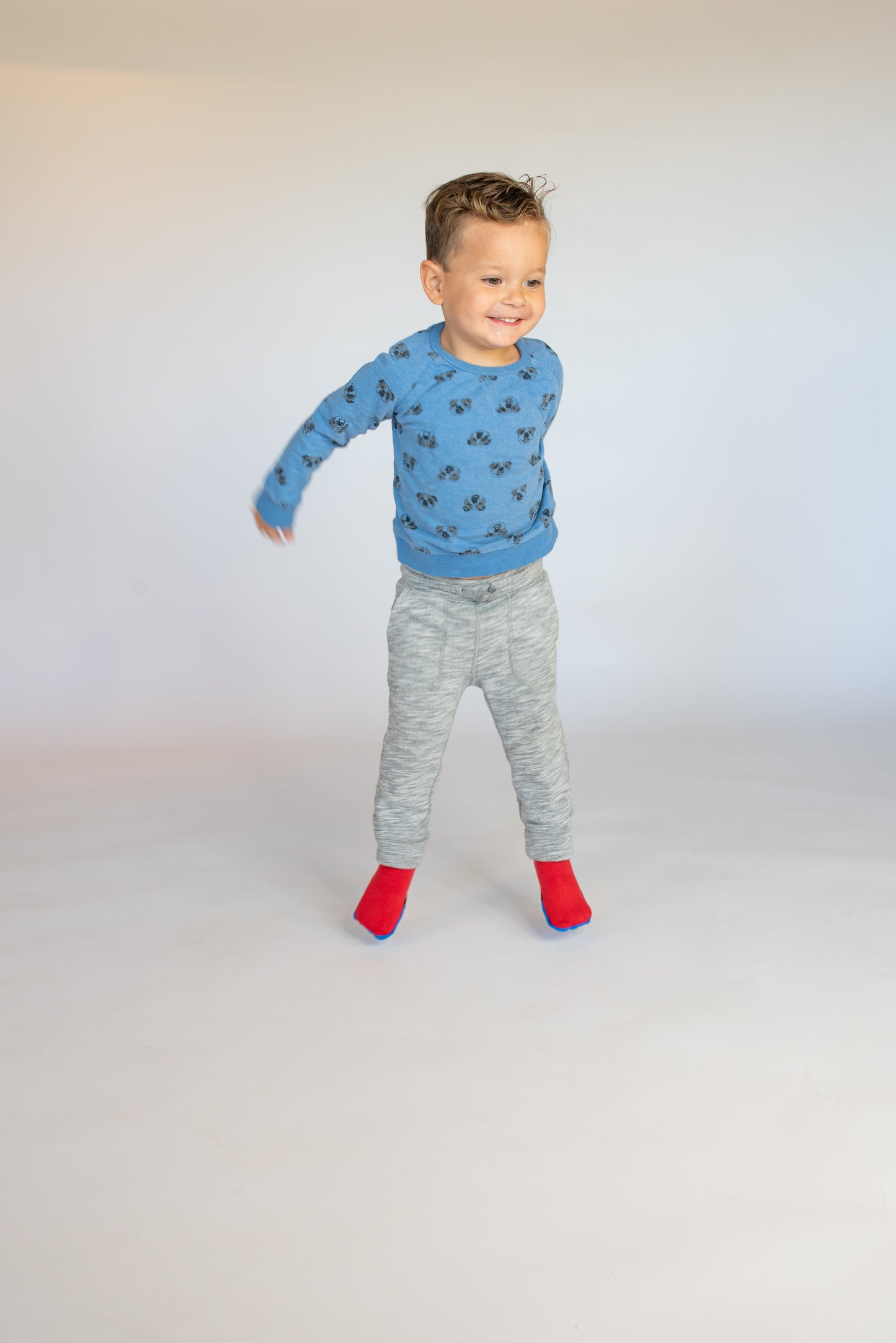 Toddler  Seamless Gripper Socks - Red and Blue