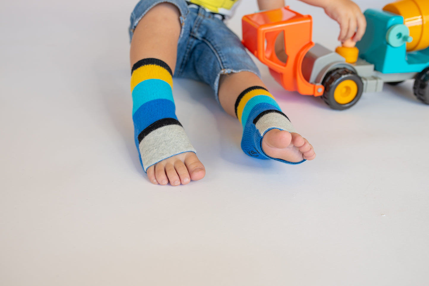 Toddler Seamless Gripper Socks - 3 pack - Blue